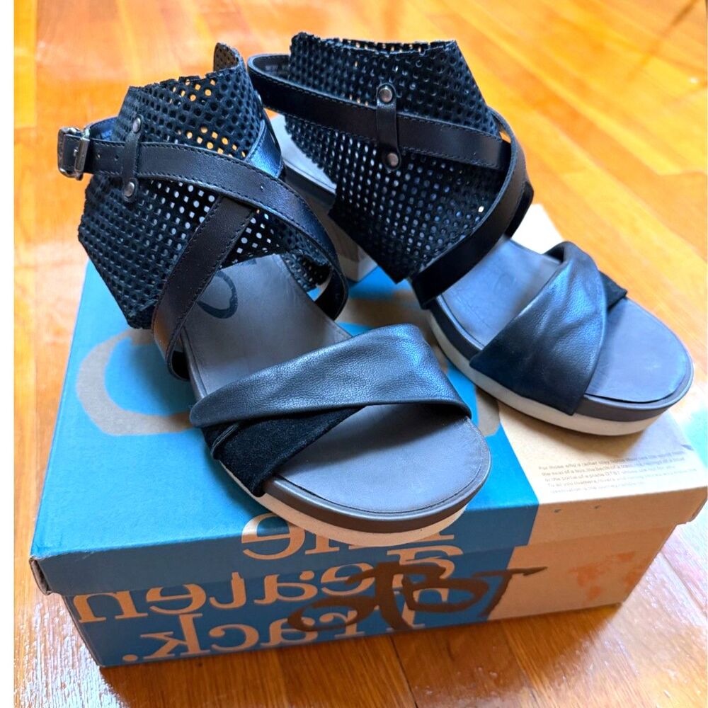 OTBT Take Off Wedge Sandals Black Leather Perforated Ankle Strap 9.5 w/ Box